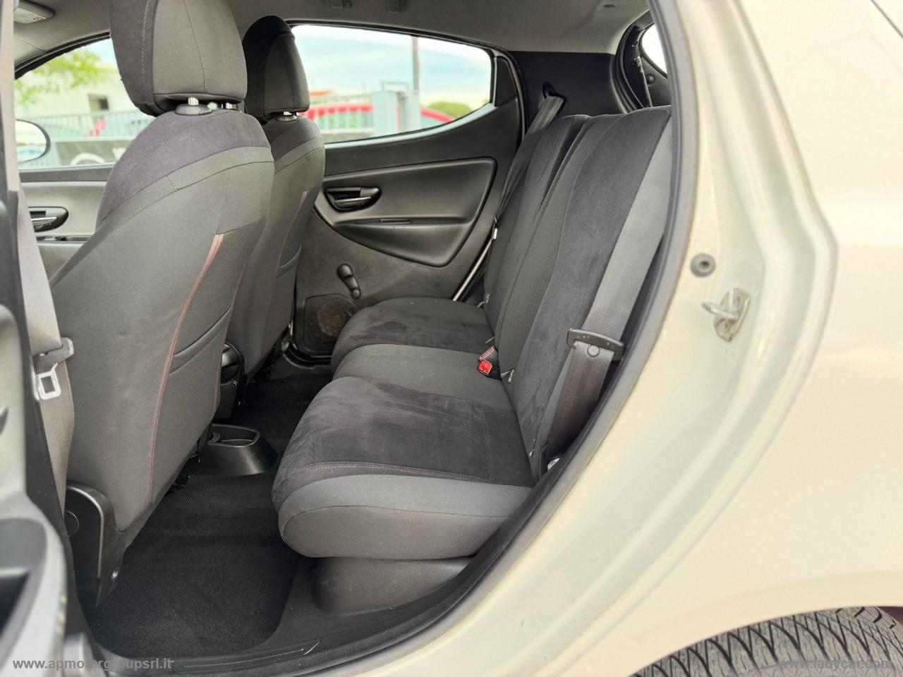 LANCIA Ypsilon 0.9 T.Air 85CV 5p. Met.Ec. Gold