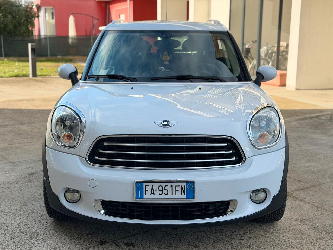 Mini Cooper D Countryman 1.6 adatta a neopatentati 2015