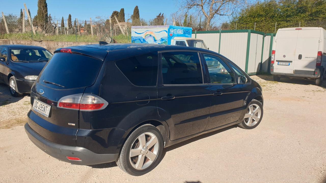 Ford smax 7 posti diesel 140cv cc2000