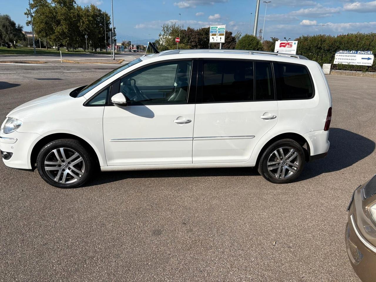 Volkswagen Touran 1.4 TSI 150CV Highline Ecofuel