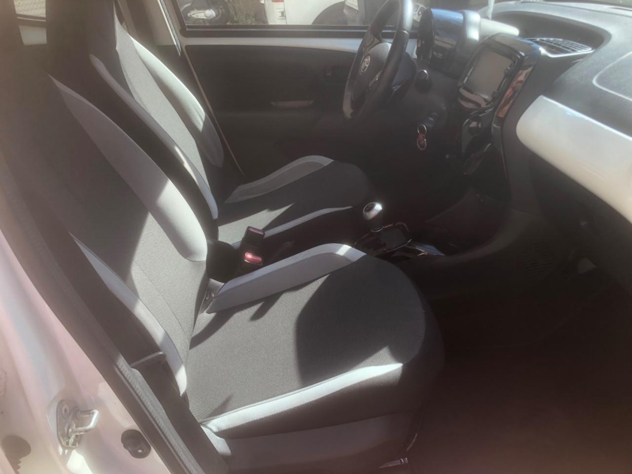 Toyota Aygo 1.0 VVT-i 69 CV 5 porte Automatica - 07/2015 Km 81000