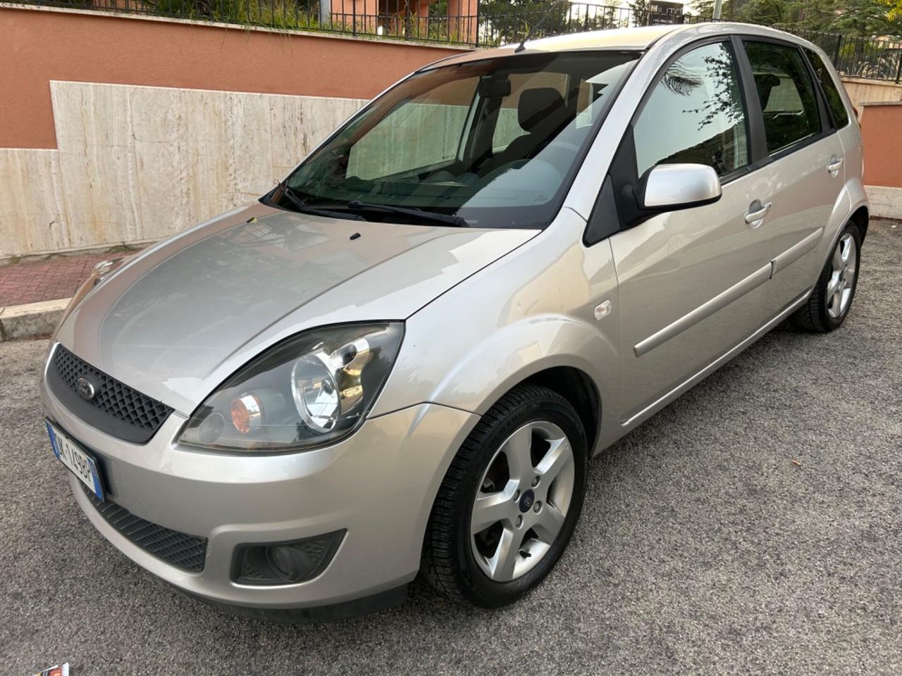 Ford Fiesta 1.4 TDCi ideale per neo patentati