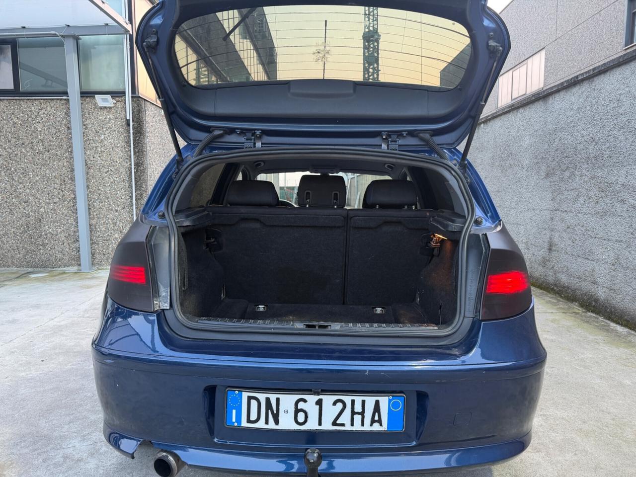 BMW 116i BENZINA EURO4 GANCIO TRAINO NEOPATENTATI