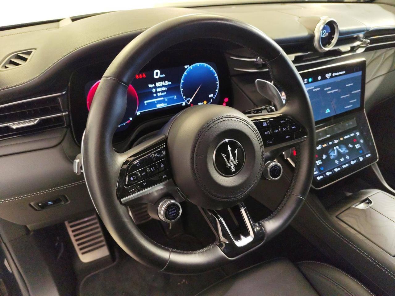 Maserati Grecale mhev Modena 330cv