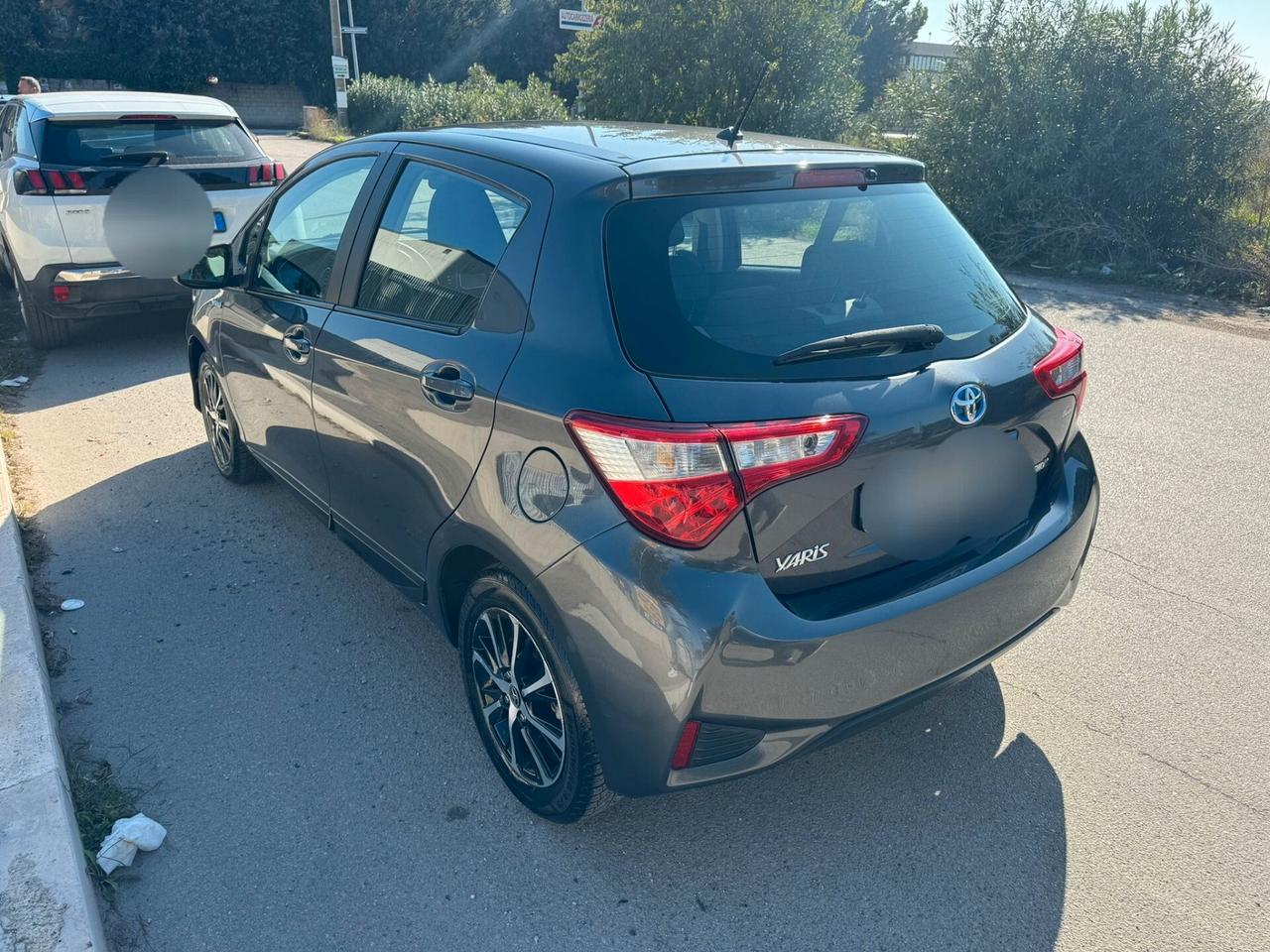 Toyota Yaris 1.5 Hybrid 5 porte Business