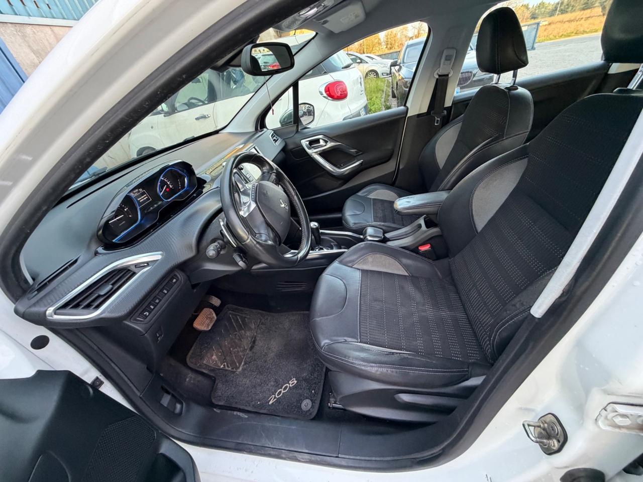 Peugeot 2008 1.2 VTi 82CV Access