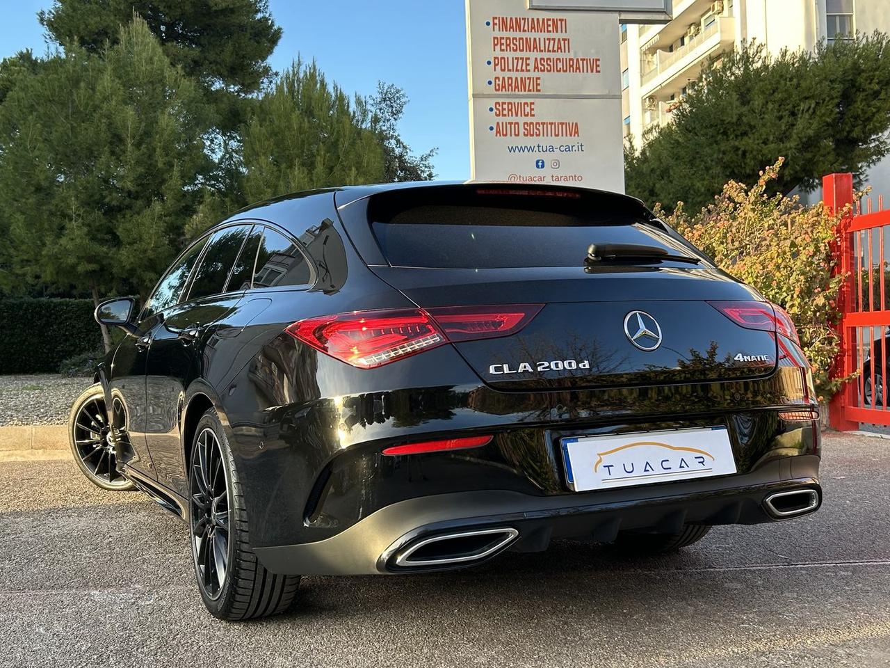 Mercedes-Benz CLA 200 Premium CLA 200 D