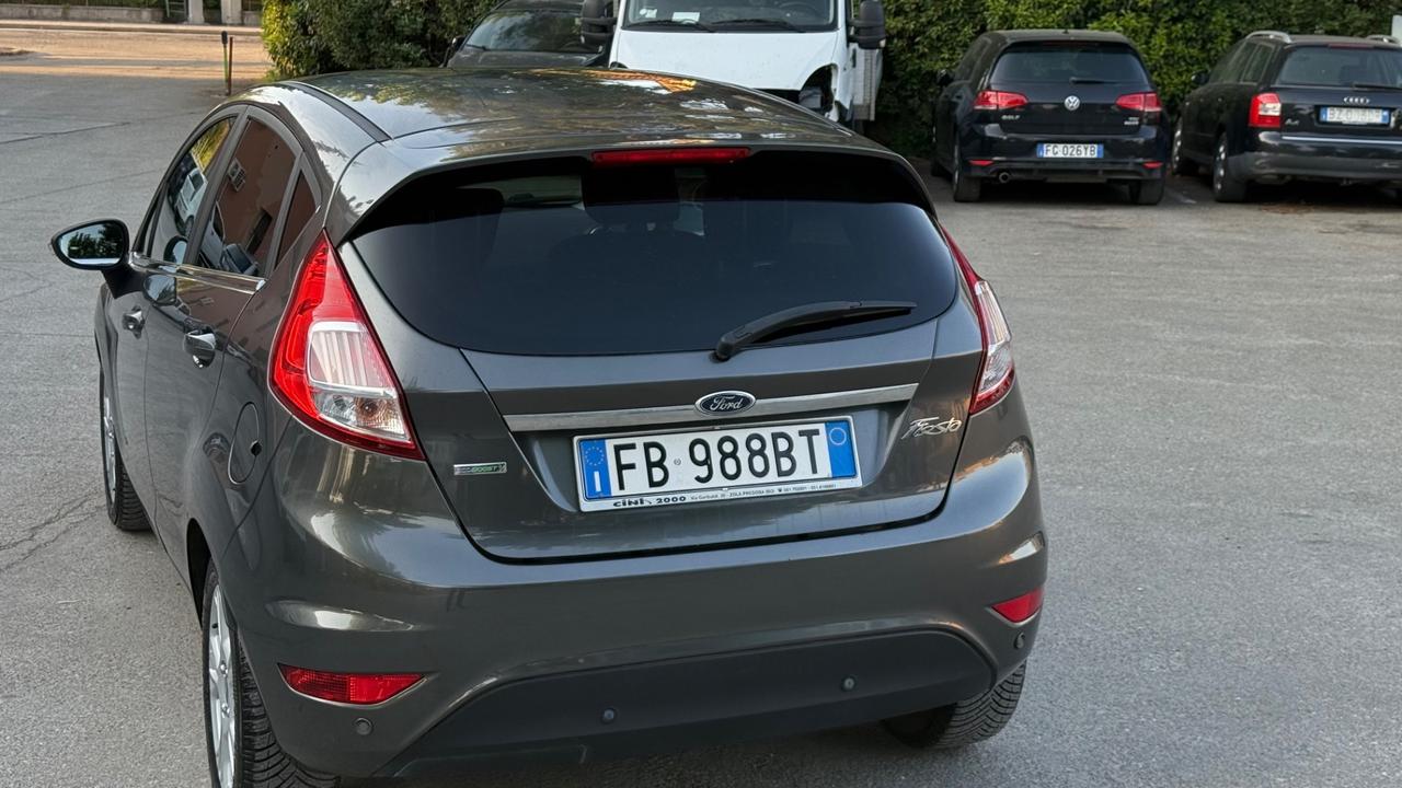 Ford Fiesta 1.0 EcoBoost 100CV 5 porte Powershift Titanium