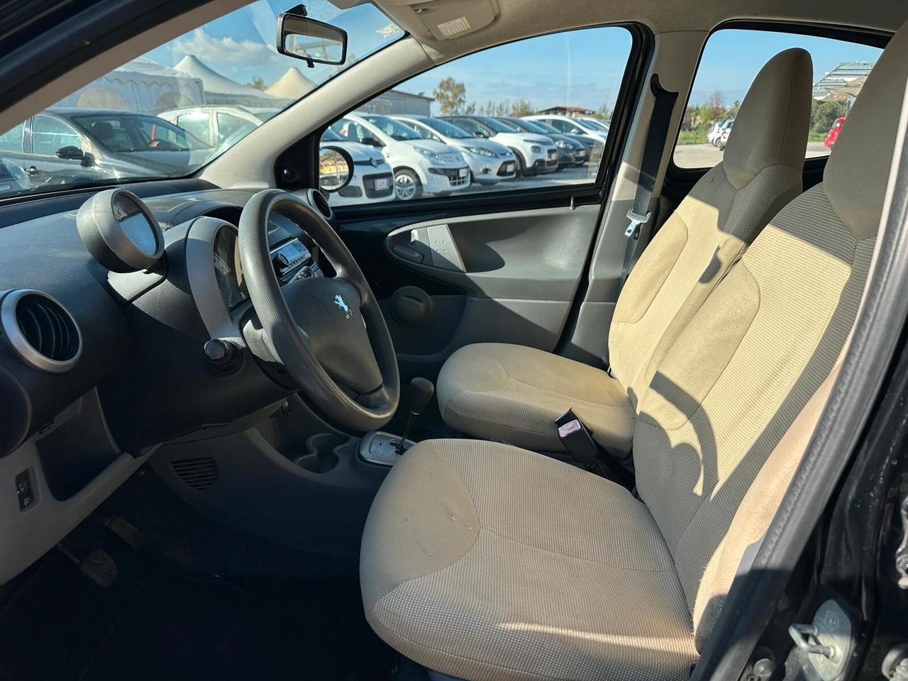 Peugeot 107 1.0 Benzina Automatica