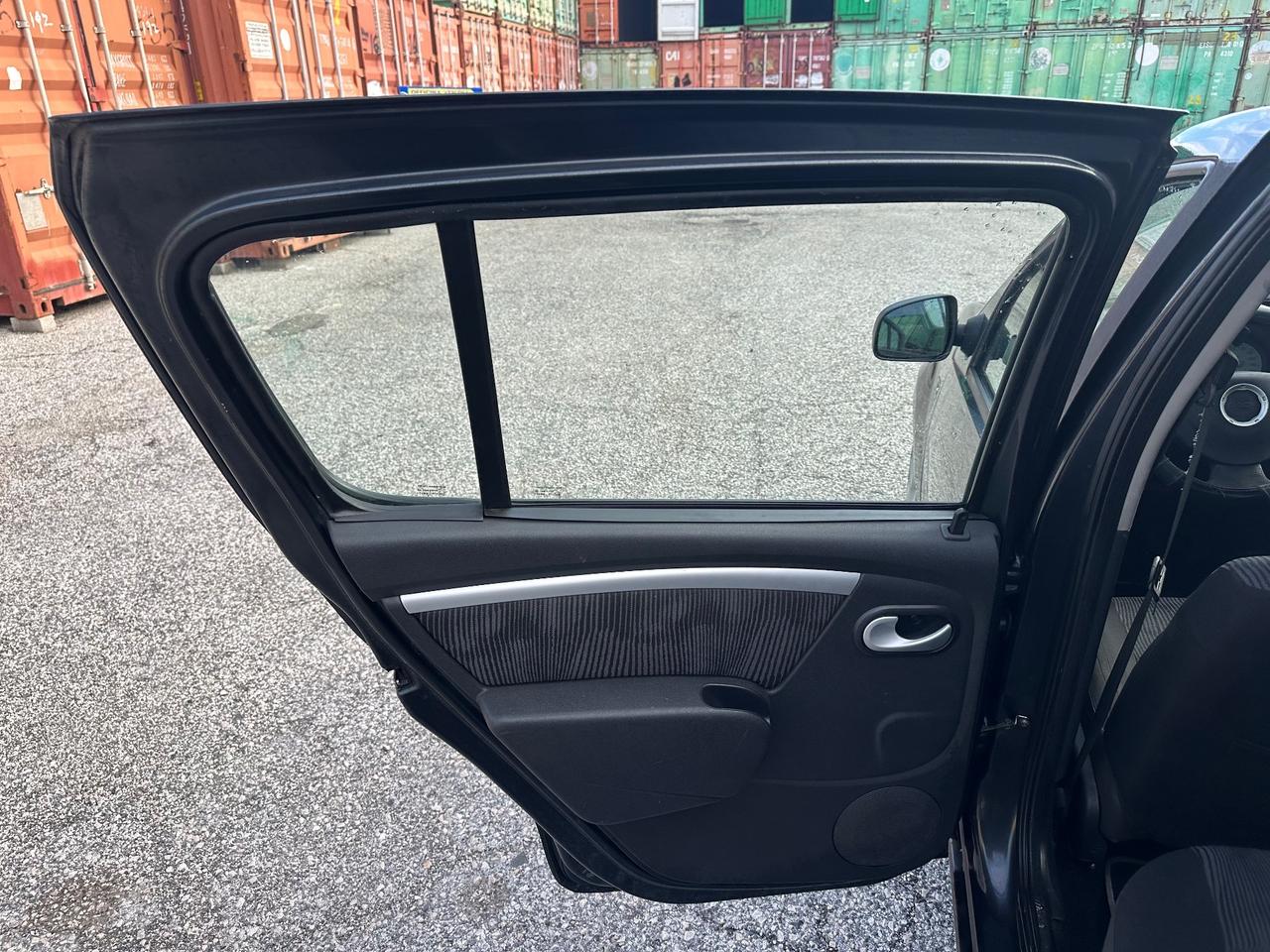 Dacia Sandero 1.4 8V GPL Lauréate....NEOP....KM CERTIF...