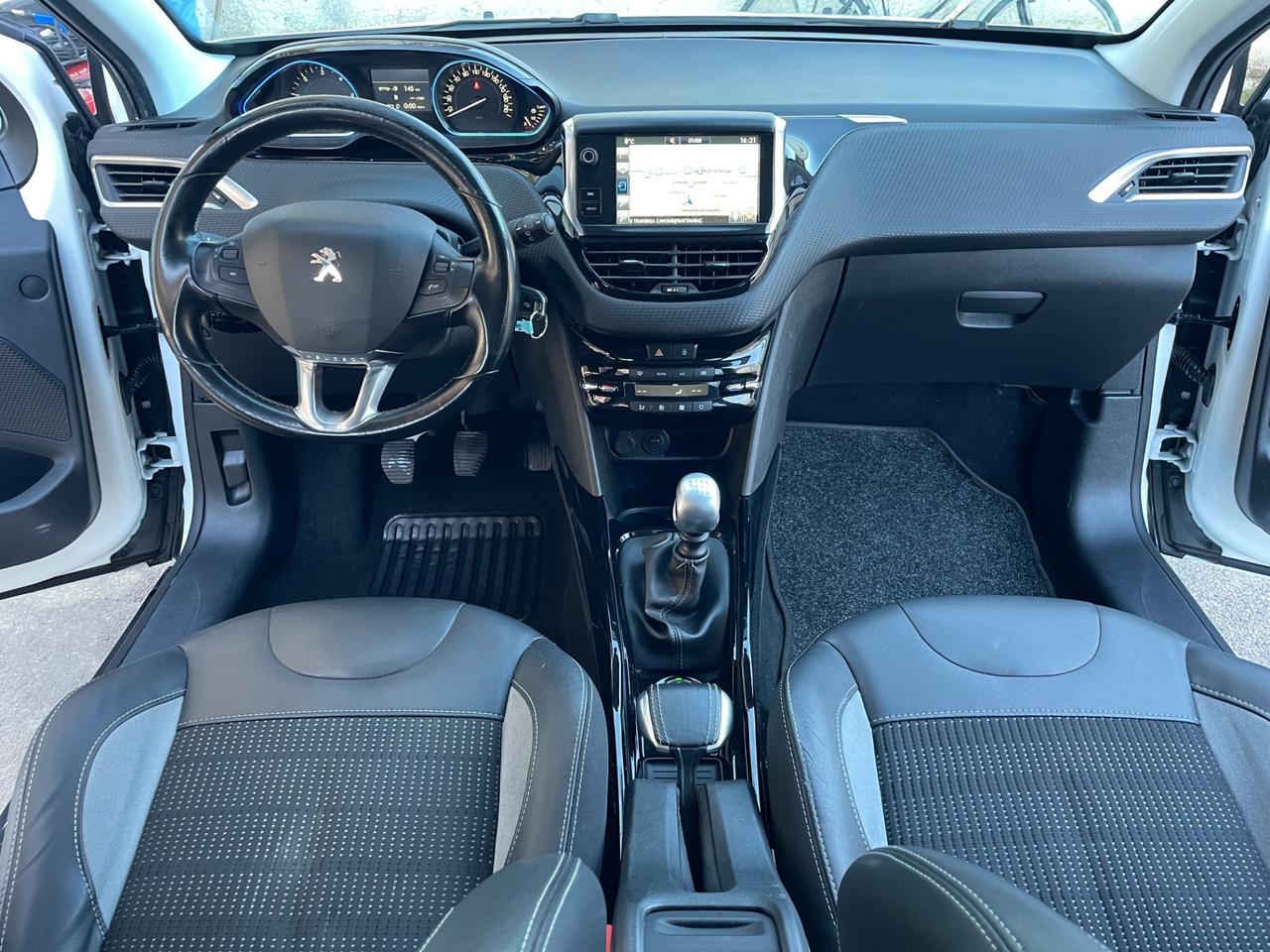 Peugeot 2008 BlueHDi 120 S&S Allure retrocamera navigatore ecc