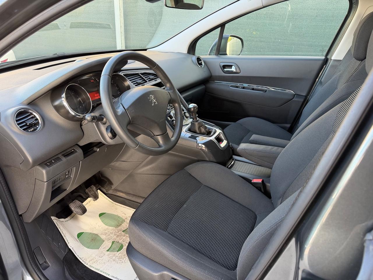 Peugeot 5008 1.6 HDi 115CV 7 POSTI