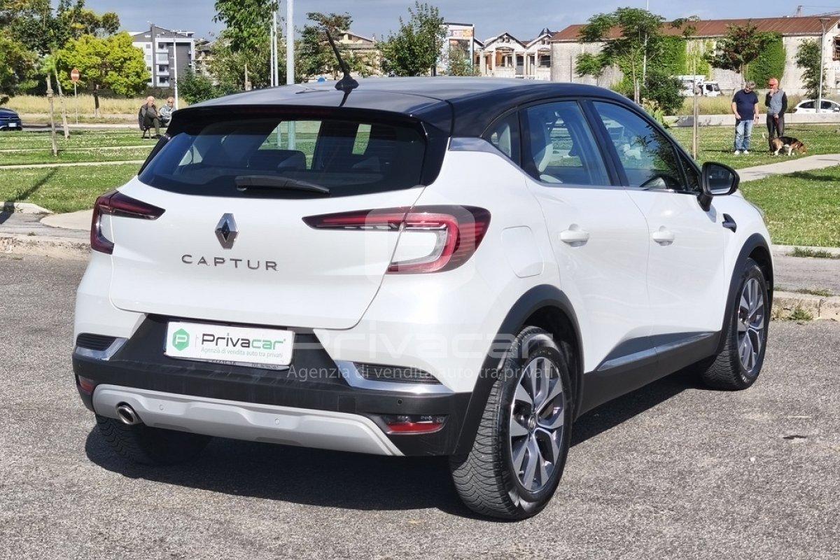 RENAULT Captur Blue dCi 95 CV Intens