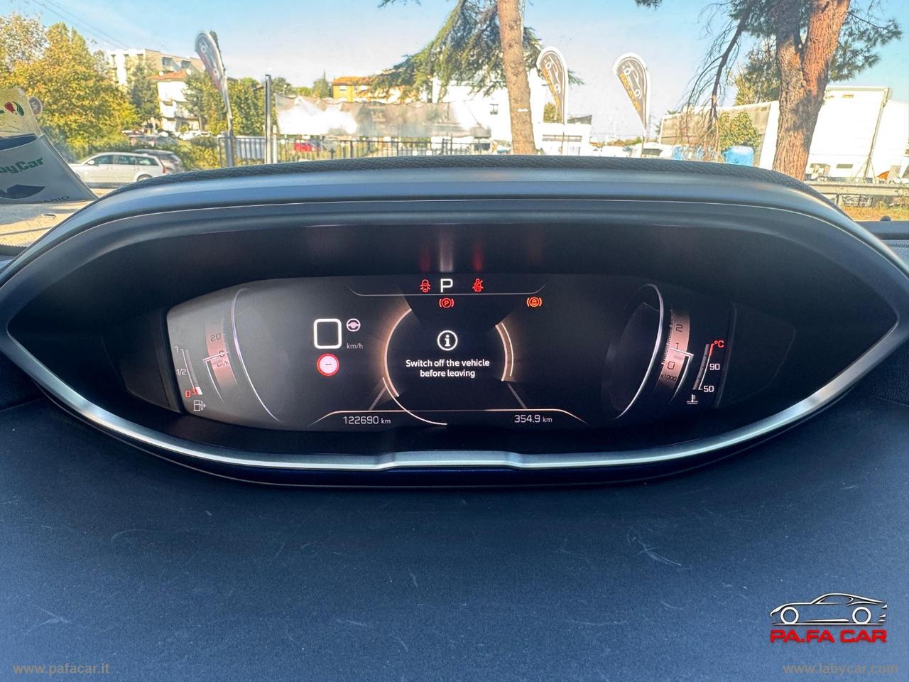 PEUGEOT 5008 BlueHDi 130 S&S EAT8 GT
