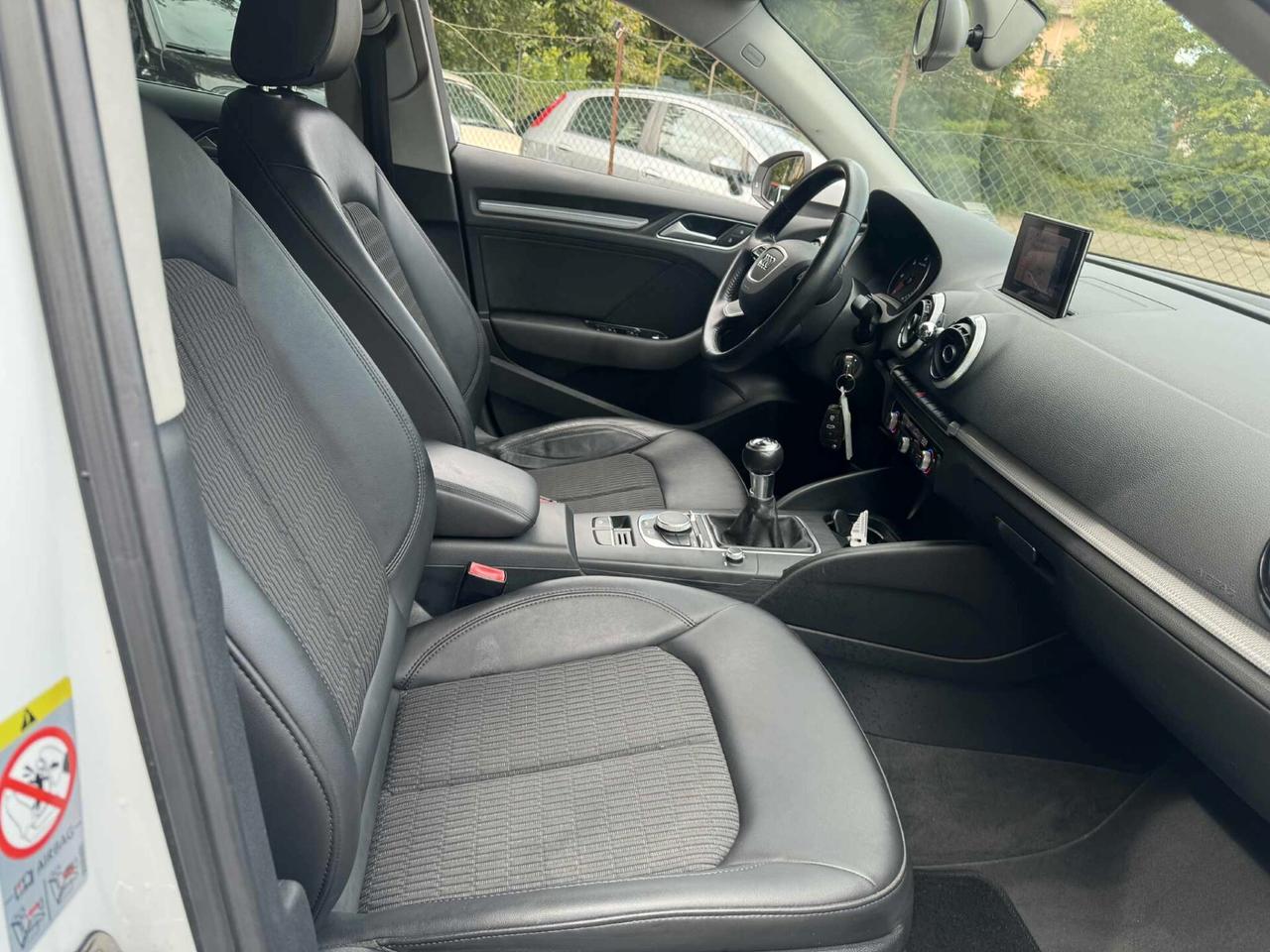 Audi A3 SLINE 2015 SPB 1.6 DIESEL TDI Ambition