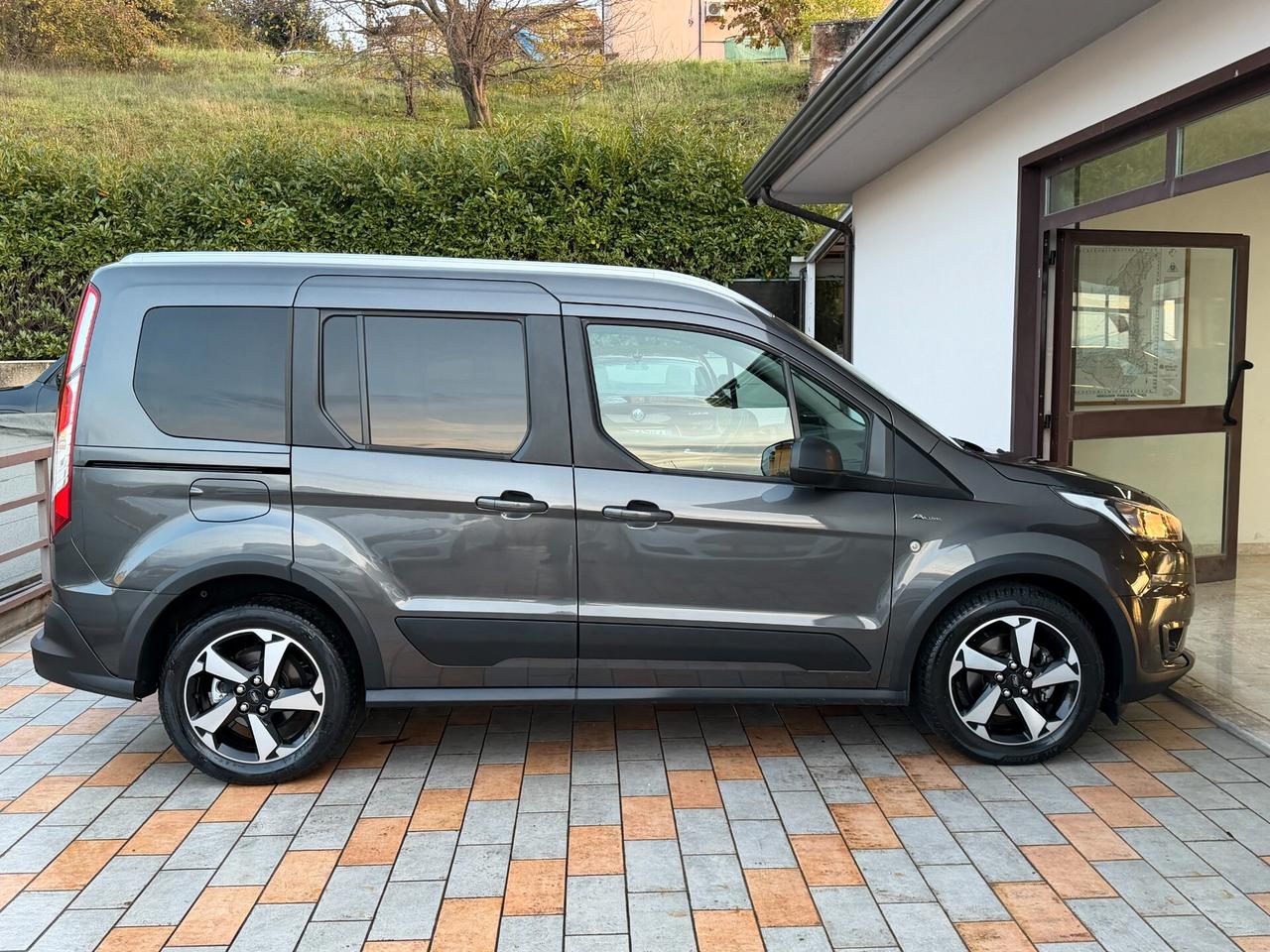 Ford Tourneo Connect 1.5 TDCI 120 cv. ACTIVE (Nav)