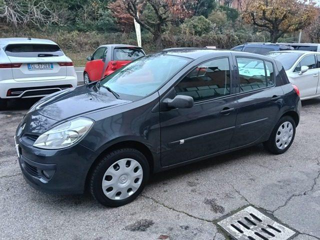 RENAULT Clio 1.2 16V 5 porte Dynamique *uniproprietario*