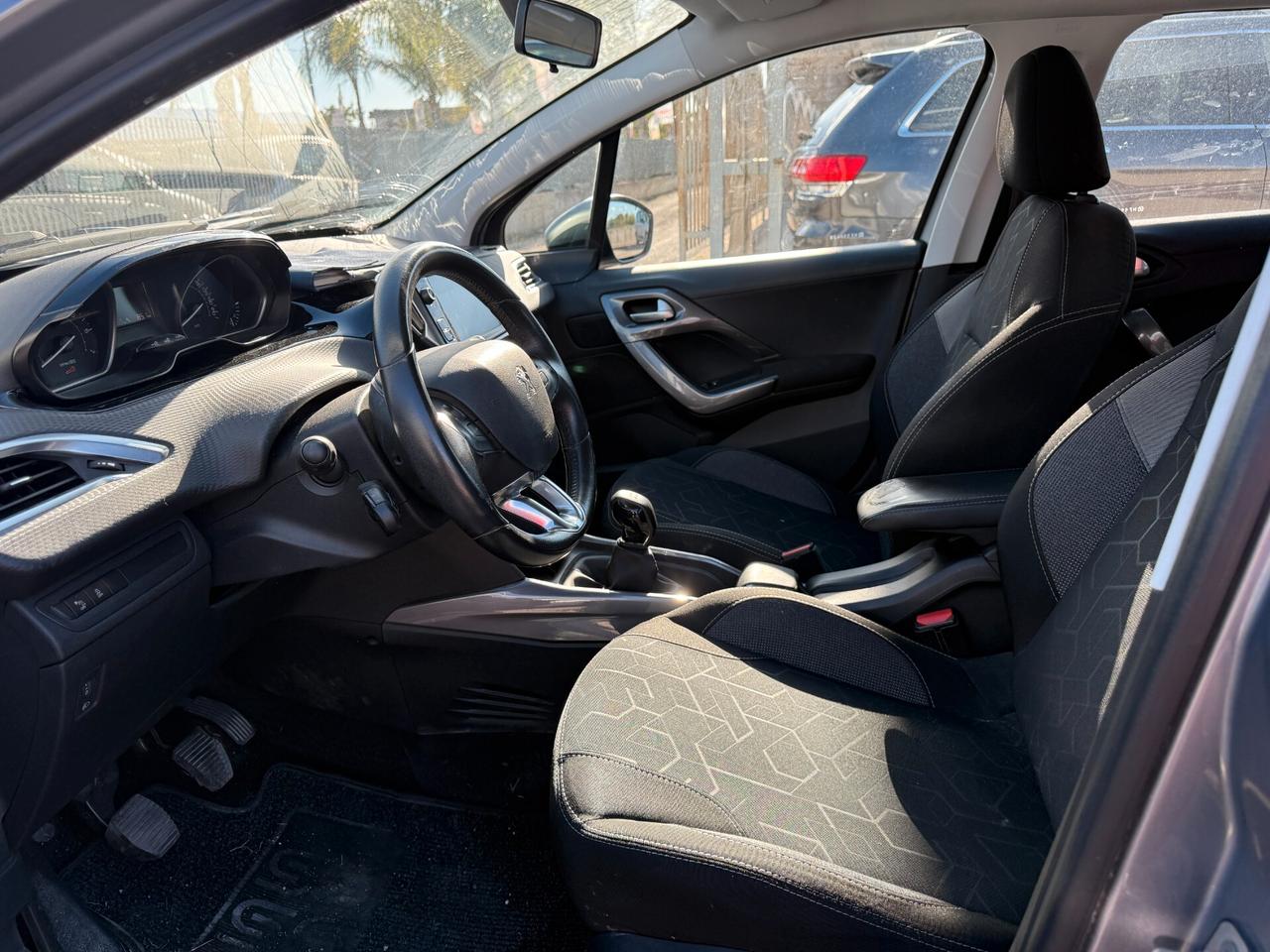 PEUGEOT 2008 ANNO 2017 1.2 BENZINA *AIRB OK