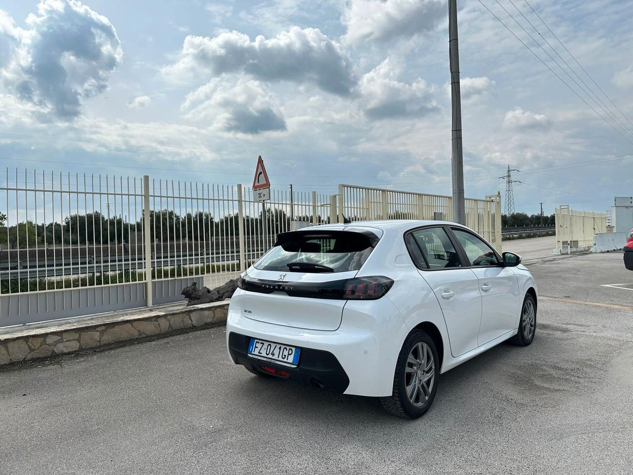 PEUGEOT 208 BlueHDi 100 S&S 5 porte Allure