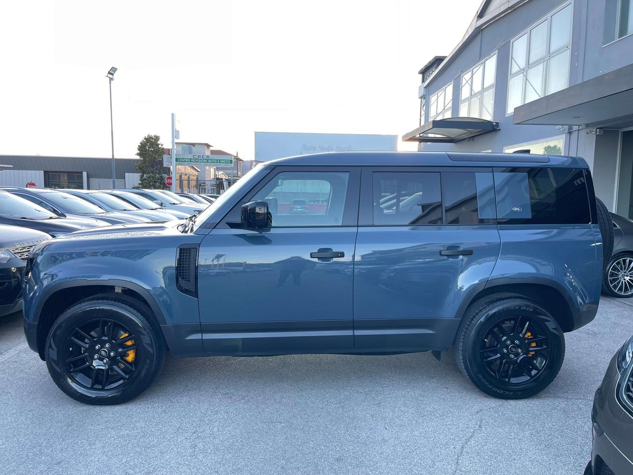 Land Rover Defender Defender 110 3.0d i6mhev HSE awd 250cv 6 POSTI
