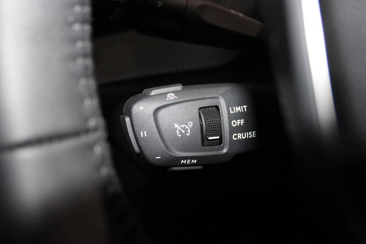 Peugeot 208 1.2 puretech Allure s&s 100cv Con Virtual Cockpit