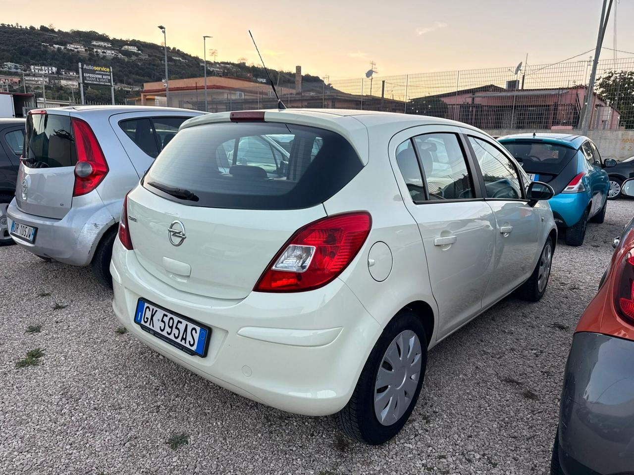 Opel Corsa 1.2 benzina