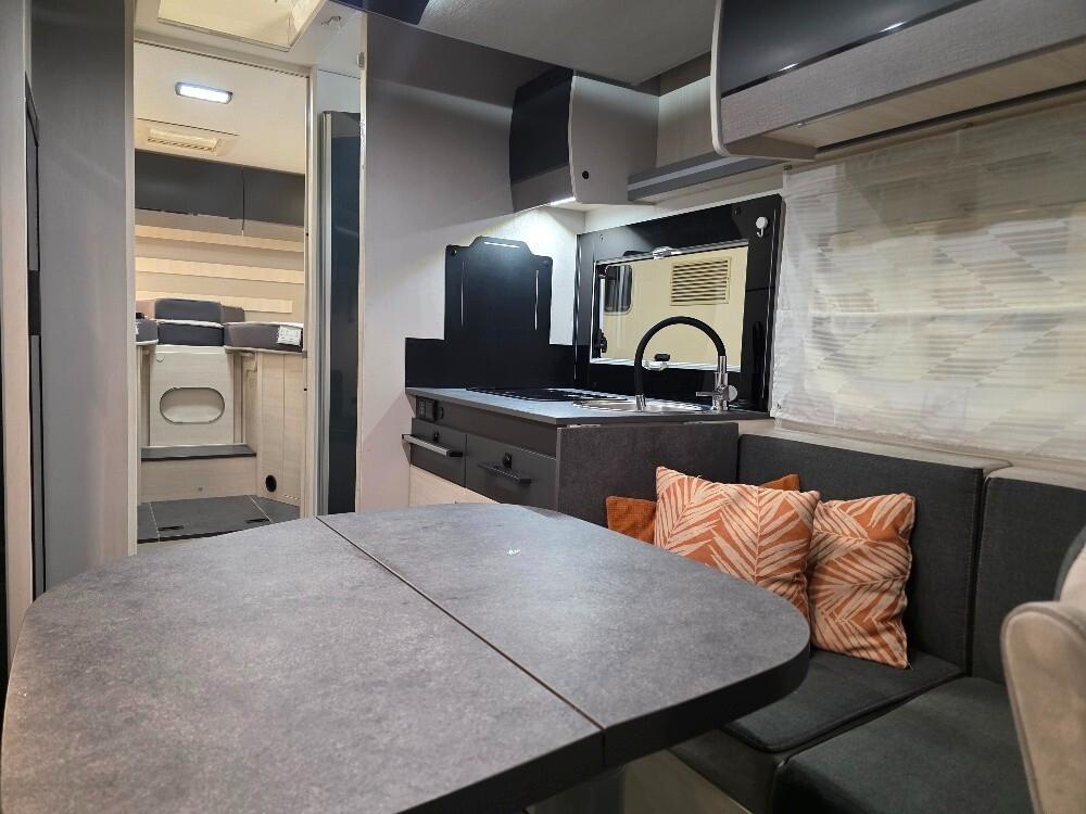 CAMPER CHALLENGER 337GA ULTIMATE
