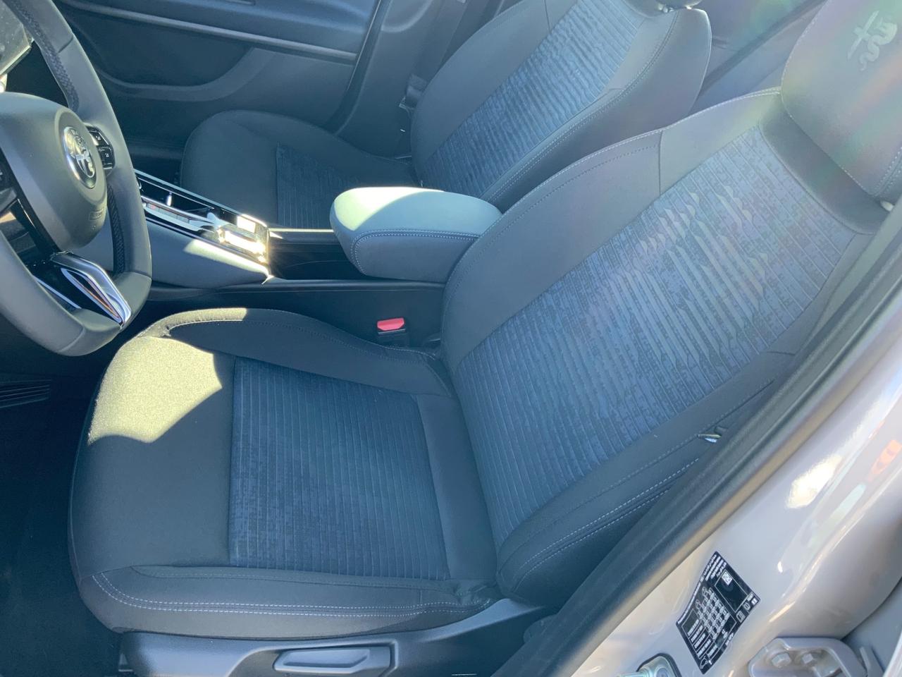 Alfa Romeo Junior 1.2 136 CV Hybrid eDCT6