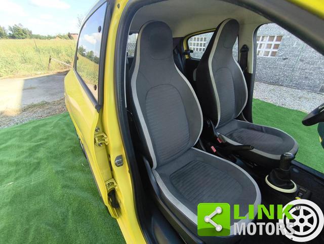 RENAULT Twingo 1.0 SCE LIVE