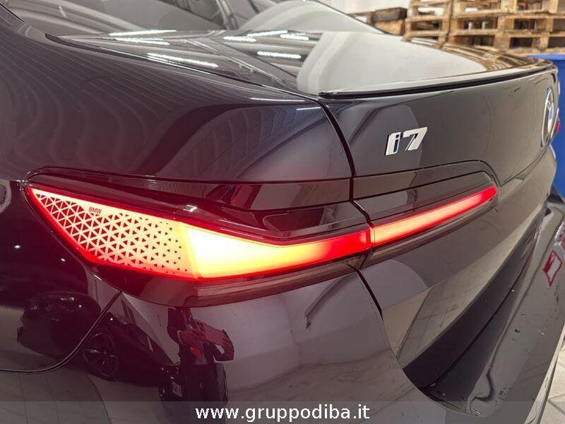 BMW Serie 7 G70 i7 xdrive60 MSport