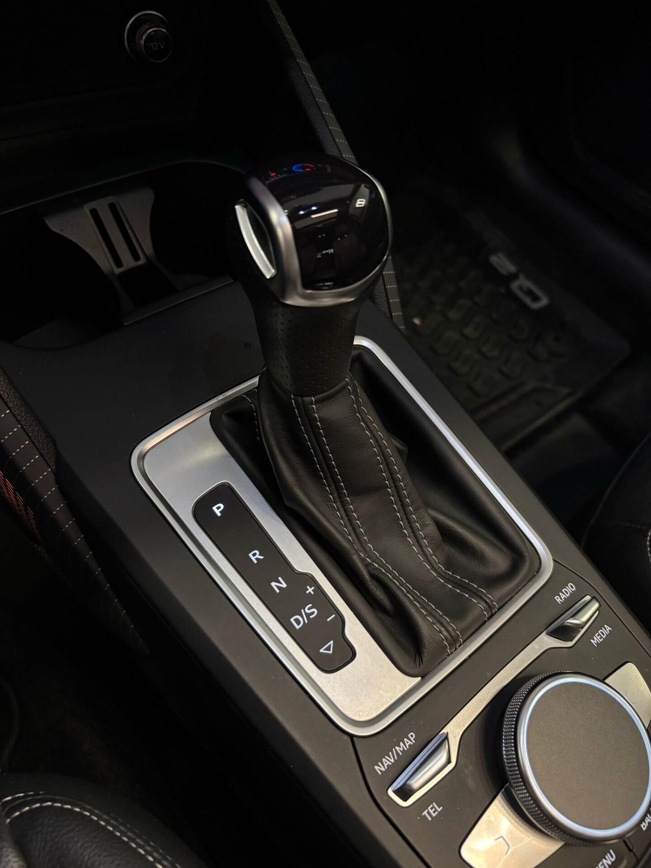 Audi Q2 35 TDI quattro S tronic line Edition 2.0 150cv Tetto Apribile