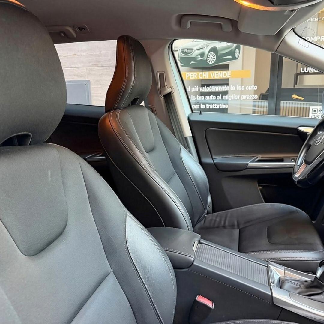 Volvo XC60 - 181CV