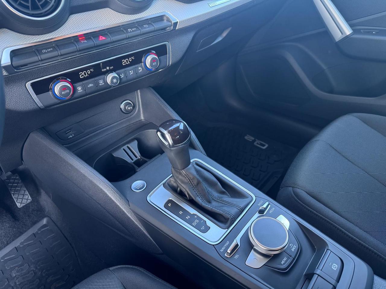 AUDI Q2 2.0 TDI S-TRONIC BUSINESS
