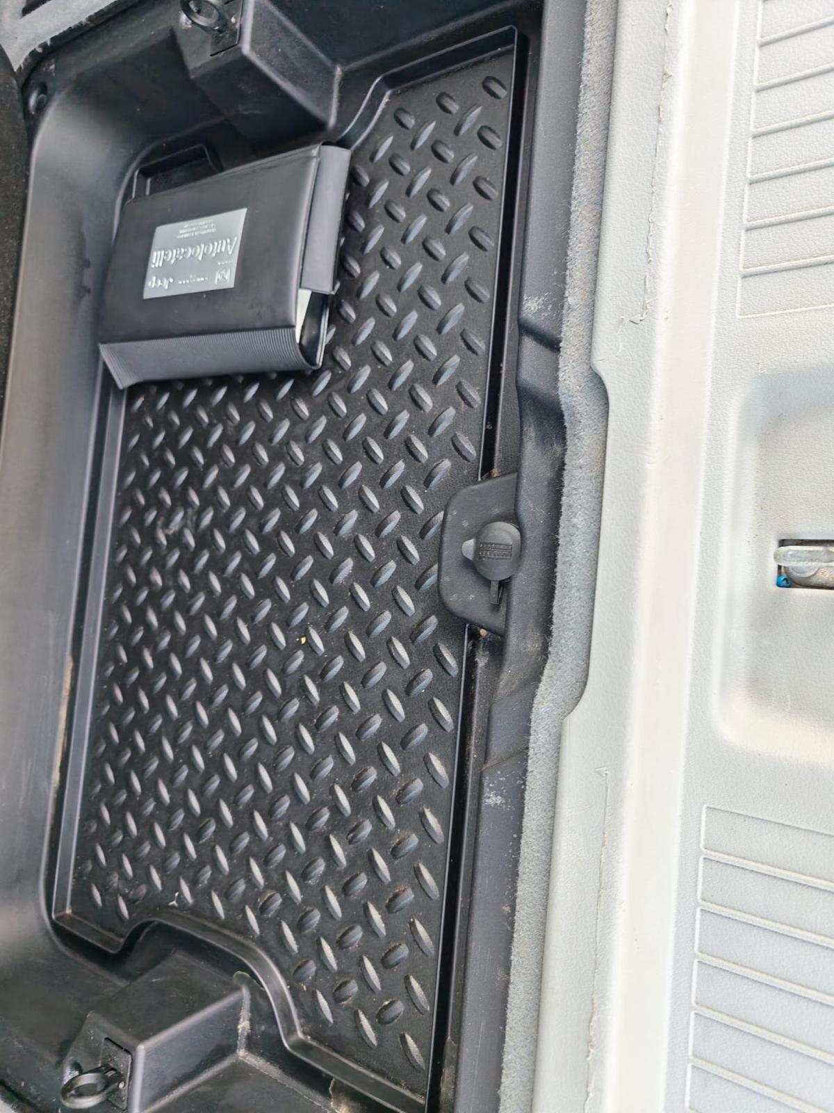 Jeep Cherokee 2.8 CRD DPF Sport