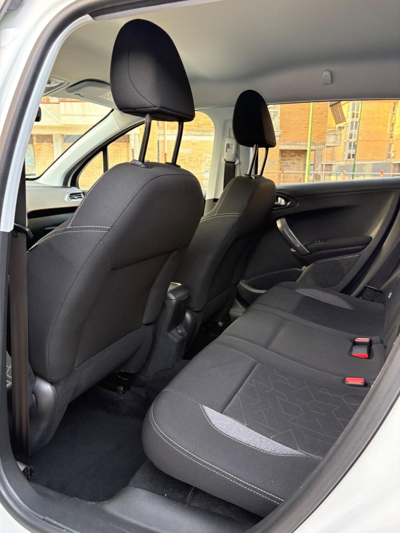 Peugeot 2008 1.2 benz 82cv 70000km 1 proprietario