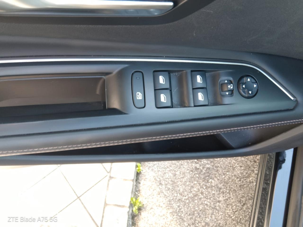 Peugeot 3008 1.5 Diesel Neopatentati