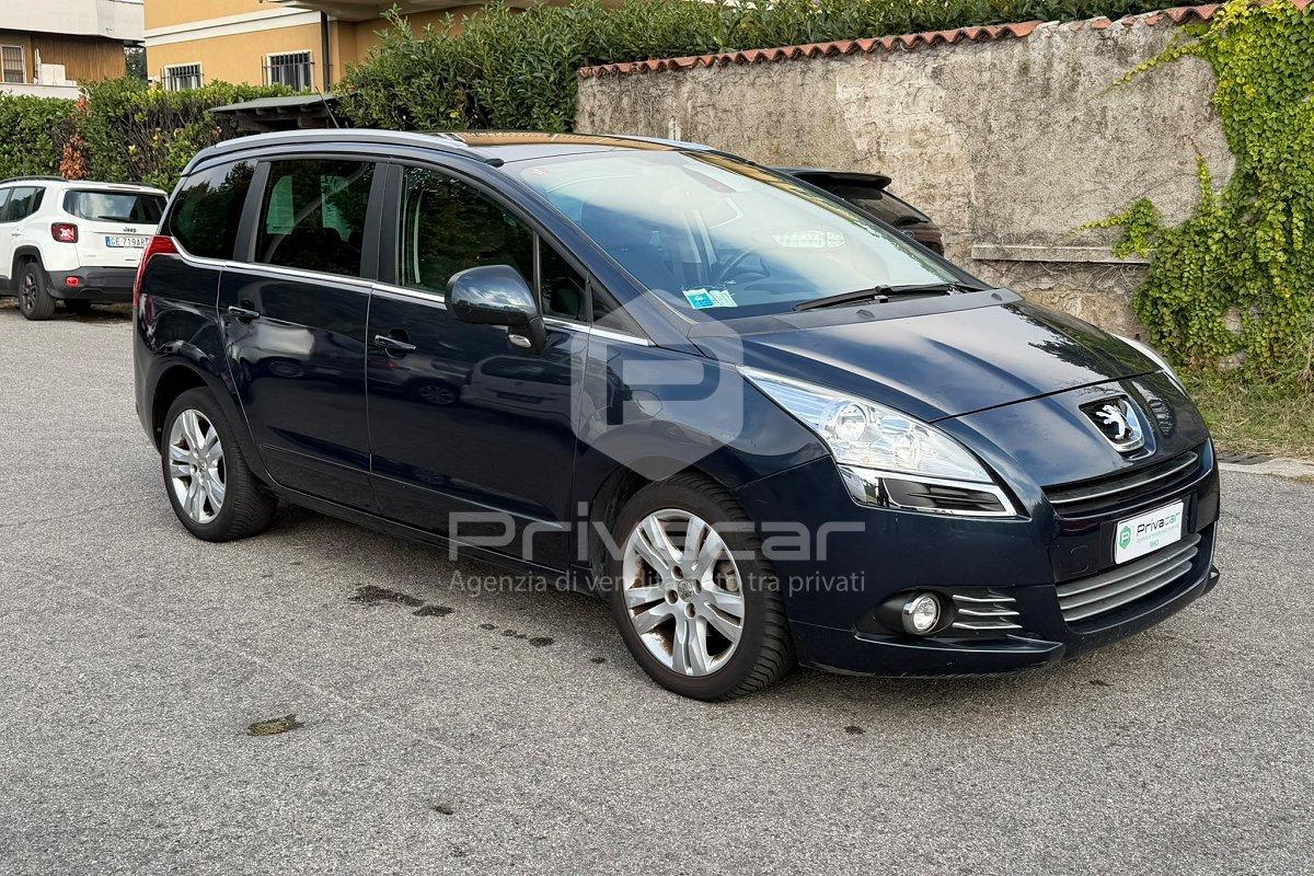 PEUGEOT 5008 1.6 HDi 115CV Allure