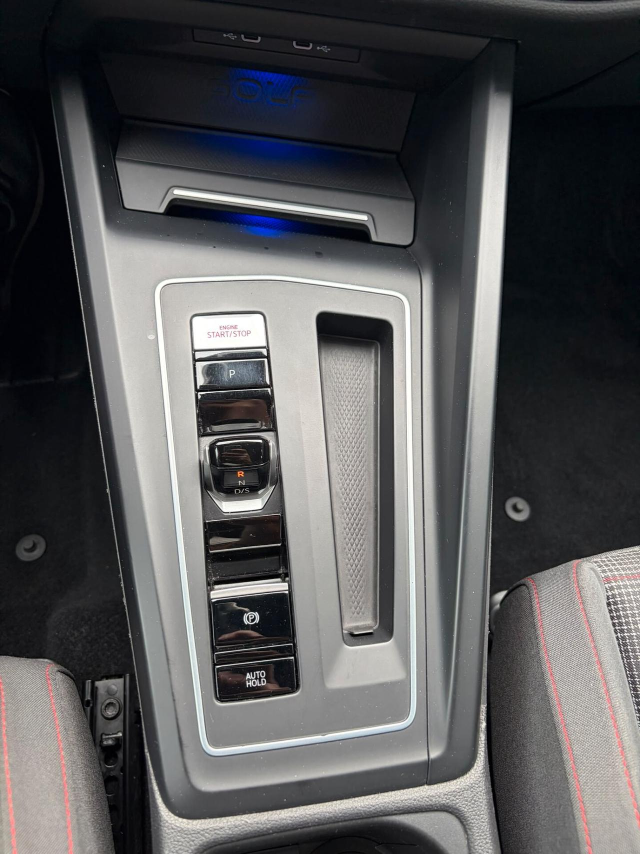 Volkswagen Golf GTI 2.0 TSI DSG