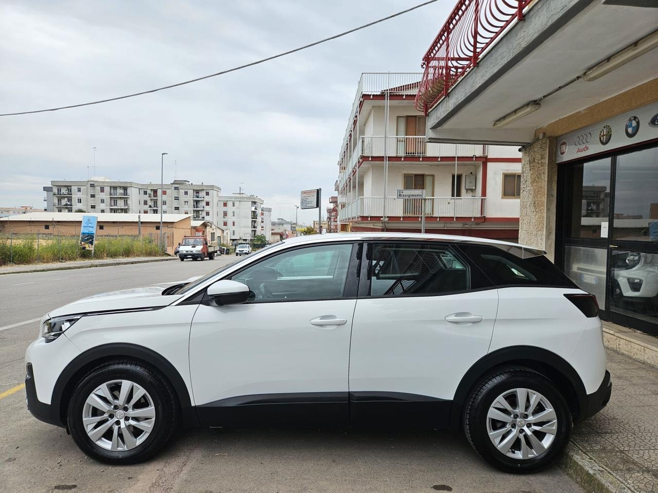 Peugeot 3008 1.6 BlueHDi 130cv AUTOMATICA FULL