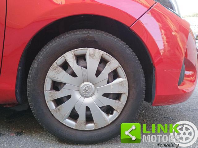 TOYOTA Yaris 1.0 5 porte Active 51 kw NEOPATENTATI