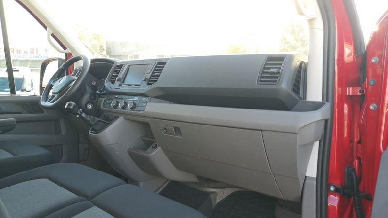 Volkswagen Crafter 35 2.0 TDI 140CV PL-TA Furgone con rampa moto