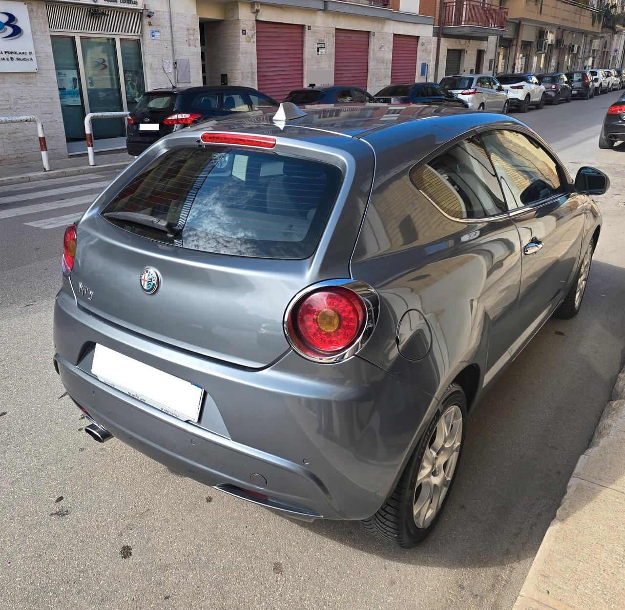 Alfa Romeo MiTo 1.3 JTDm-2 95 cv Distinctive