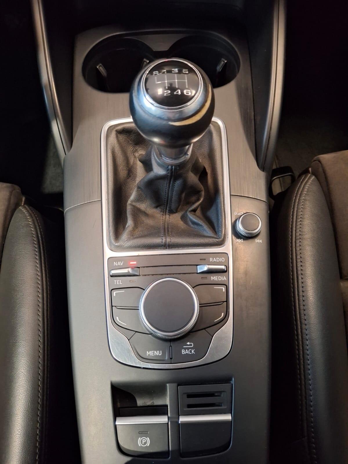 Audi A3 Sedan 2.0 TDI clean diesel quattro Attraction
