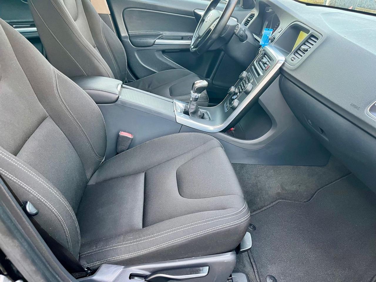 Volvo V60 2.0d 120cv 2016 127.000km euro6 perfetta