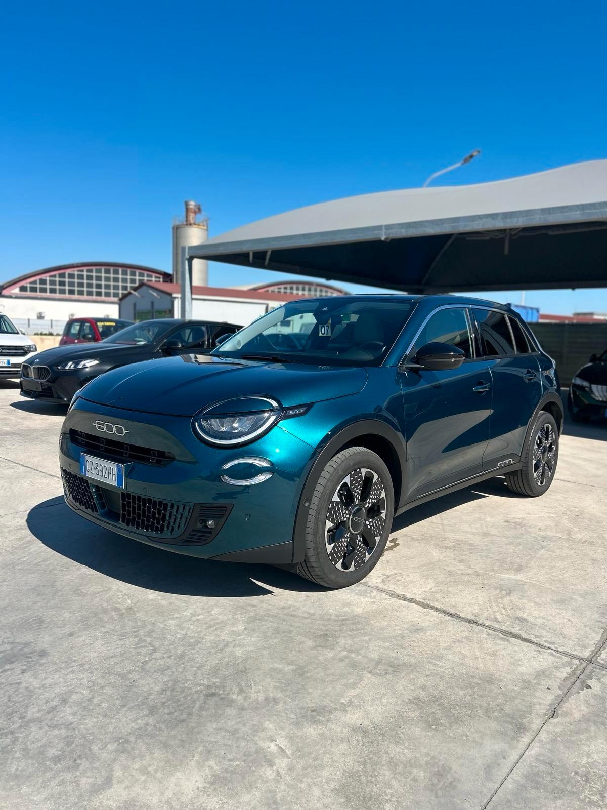 Fiat 600 Hybrid 110 CV DCT MHEV La Prima