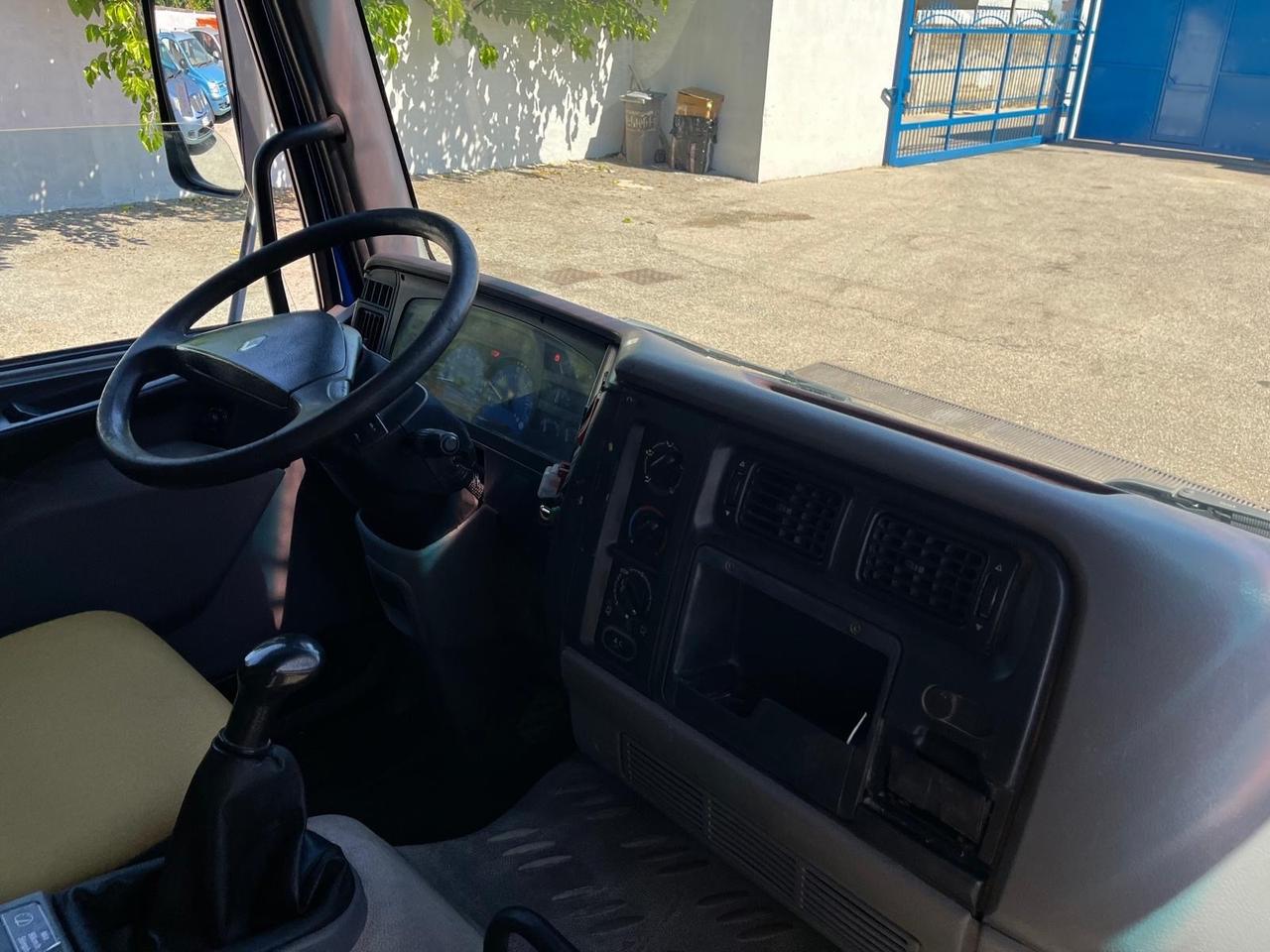 Renault midlum 100/220-6.2/214 cv-cass. Con gru -2003