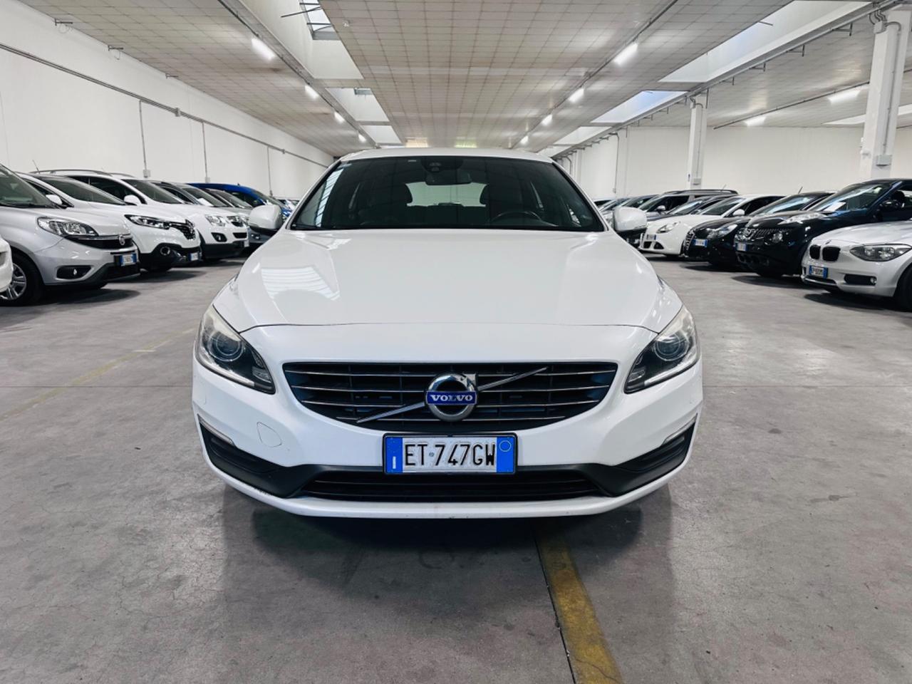 Volvo V60 D4 Momentum