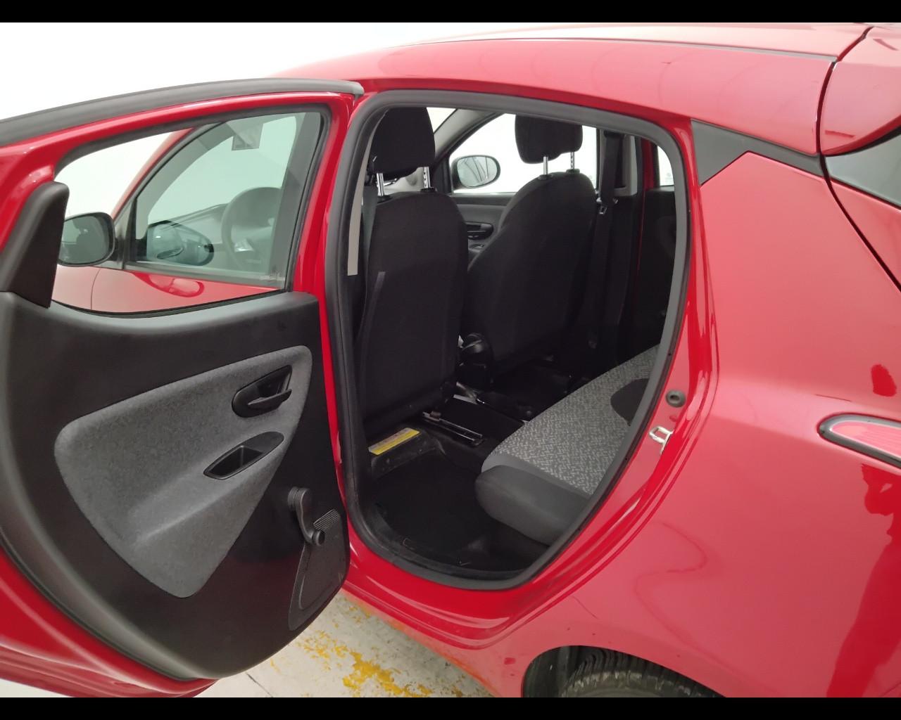 LANCIA Ypsilon III 2015 - Ypsilon 1.0 firefly hybrid Silver s&s 70cv