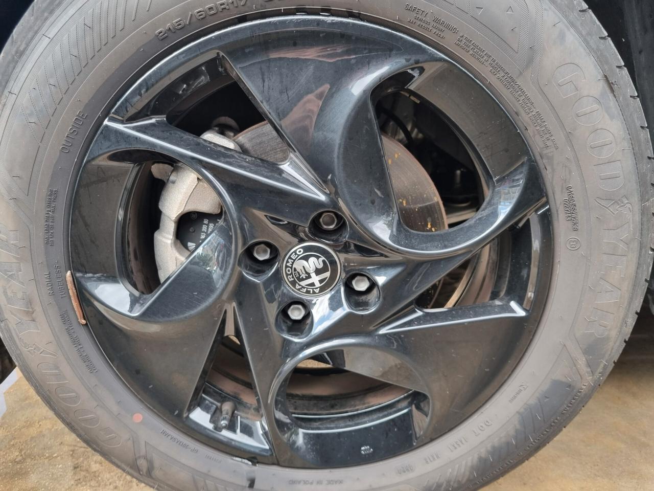 Alfa Romeo Junior 1.2 145 CV Hybrid eDCT6 Q4