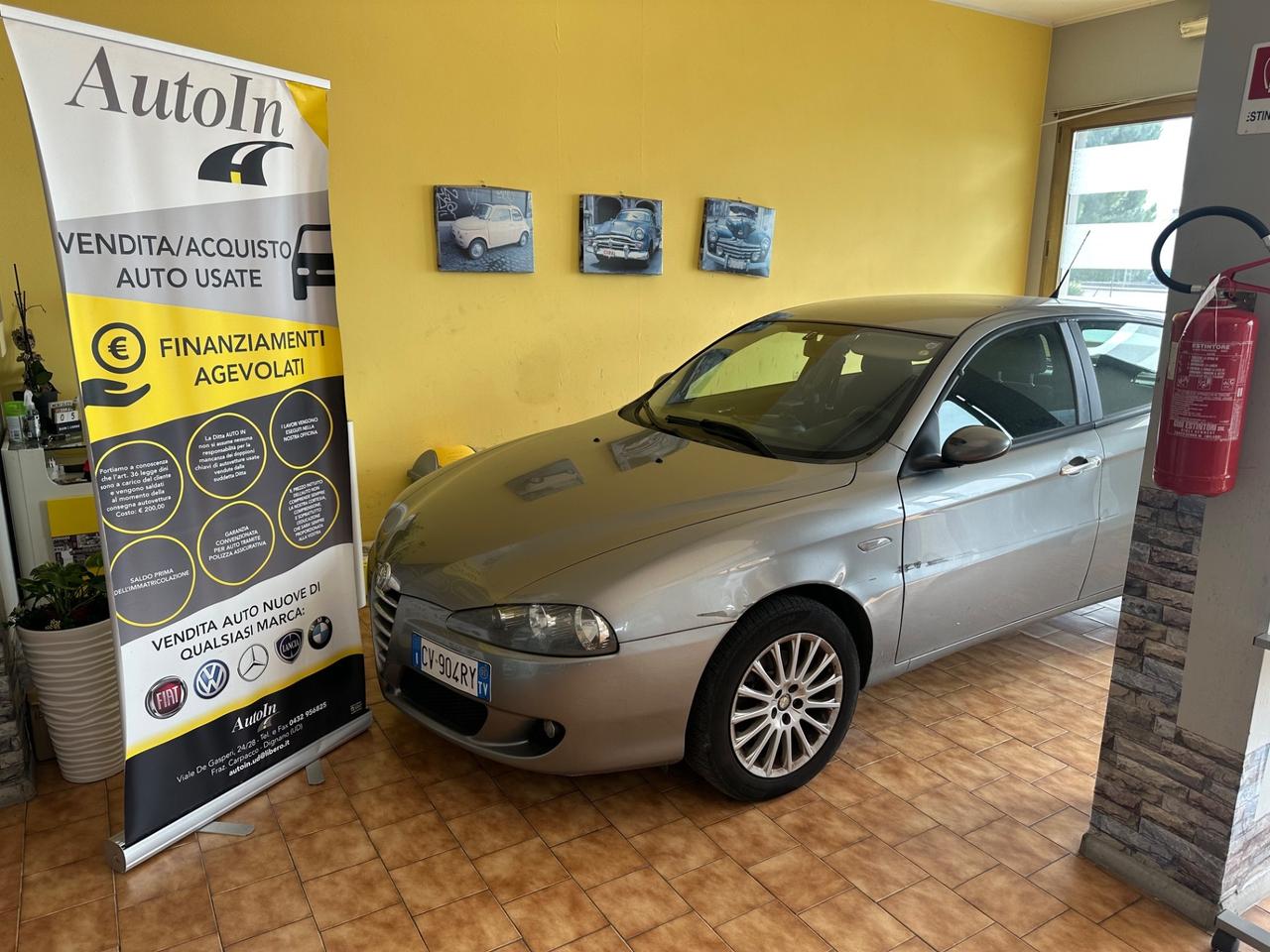 Alfa Romeo 147 1.6benz. +Gpl 5p. Distinctive